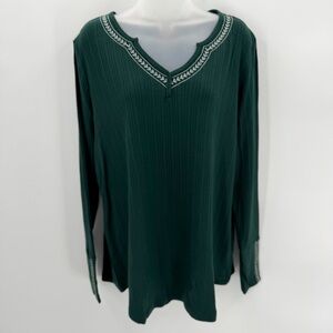 Maurice's Tee Womens XXL Green Embroidered Notch Neck Ribbed Long Sleeve Top NEW
